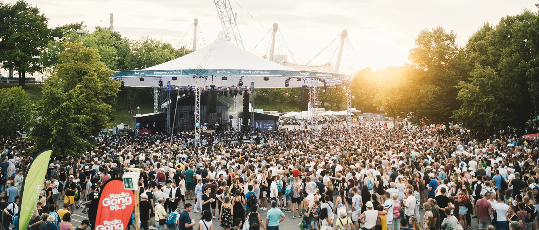 Hans-Jochen-Vogel-Square (formerly Coubertin Square)
