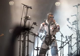 Robbie Williams am 26. Juli im Olympiastadion mit insgesamt 65.000 Besucher:innen