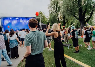 Der Sommernachtstraum am 18. Juli im Olympiapark mit insgesamt 24.000 Besucher:innen