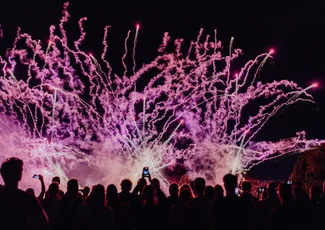 Der Sommernachtstraum am 18. Juli im Olympiapark mit insgesamt 24.000 Besucher:innen