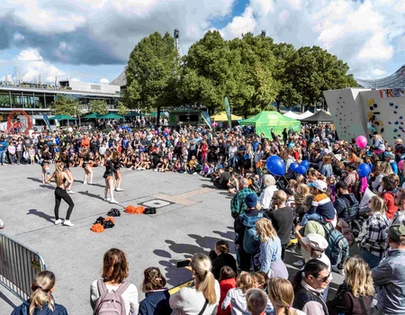 Beim Outdoorsportfestival warten über 50 Aktivitäten auf ihre Tester:innen