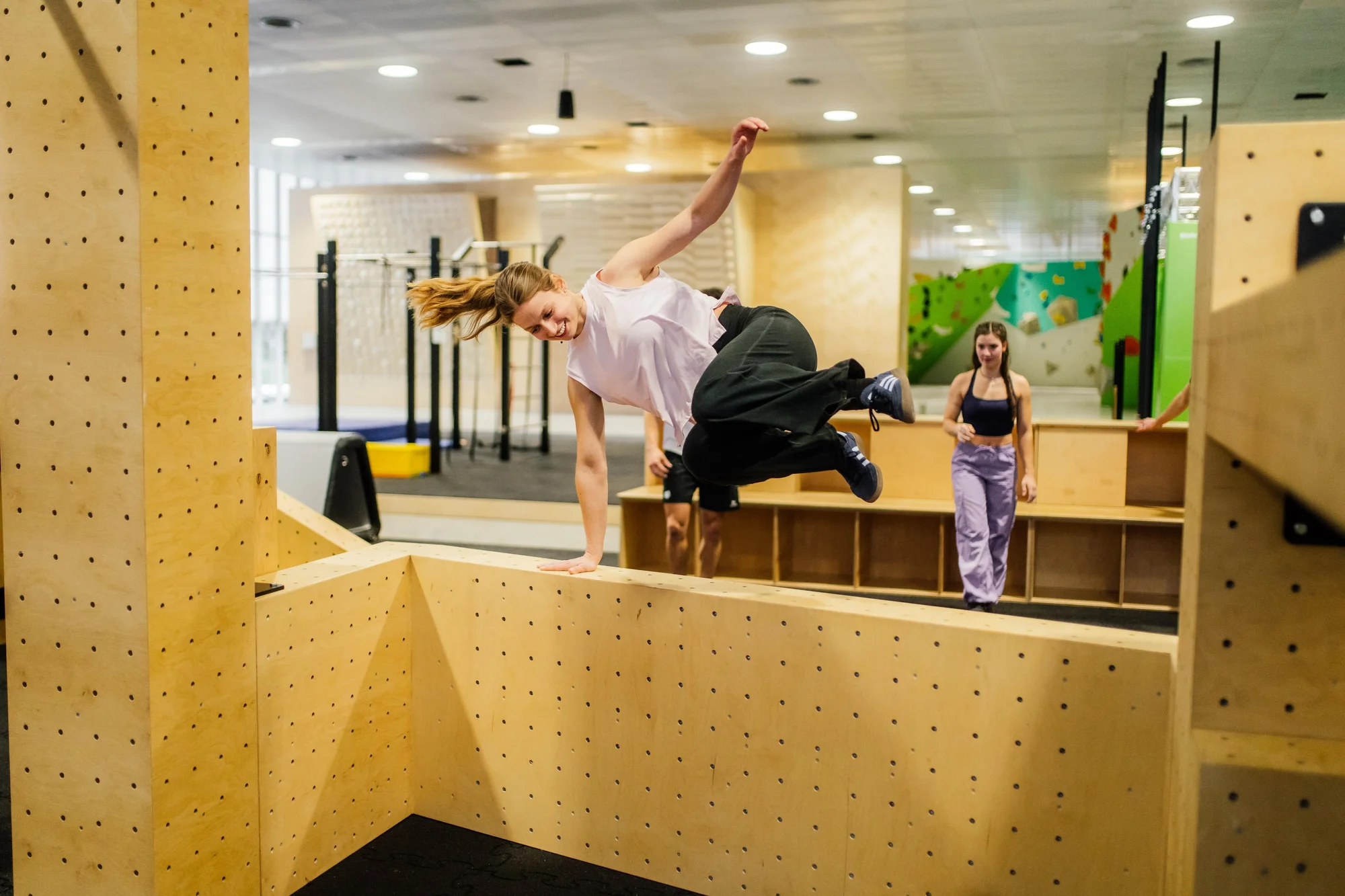 Frauen-Power im Munich Action Park