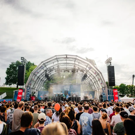 Der Sommernachtstraum am 19. Juli im Olympiapark mit insgesamt 30.000 Besucher:innen