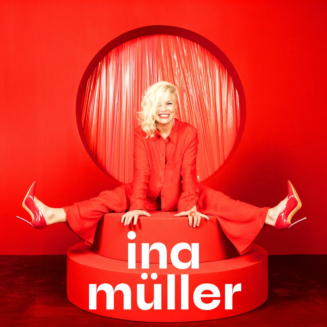 Ina Müller and band