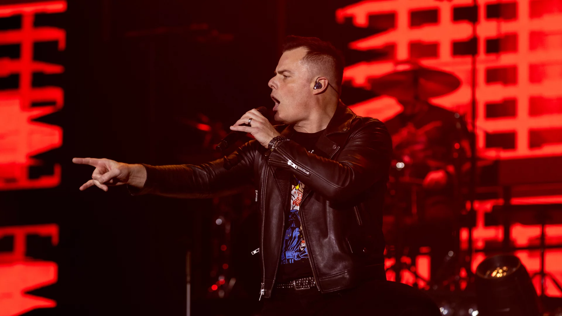 One Vision of Queen feat. Marc Martel